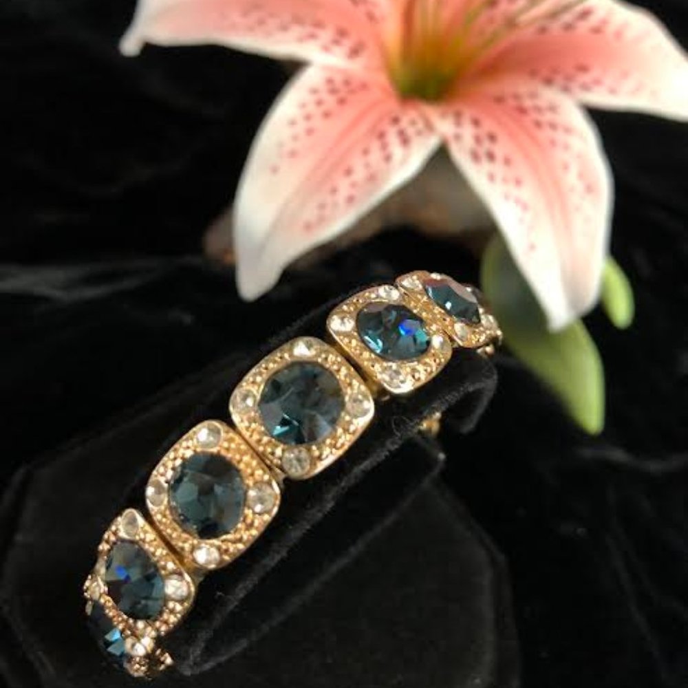 💃Blue Crystals & Rhinestones In Gold Bracelet